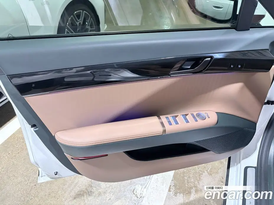 Hyundai Grandeur 2024 2.5 автомат (гидро), фото 7