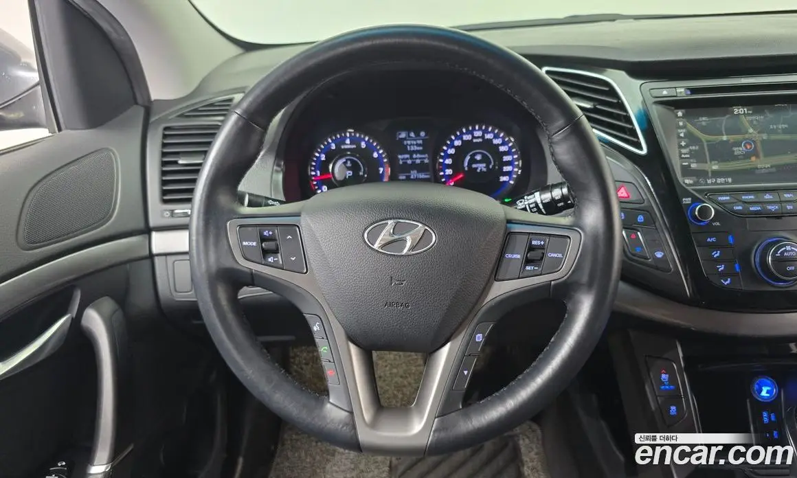 Hyundai i40 2015 2.0 автомат (гидро), фото 13