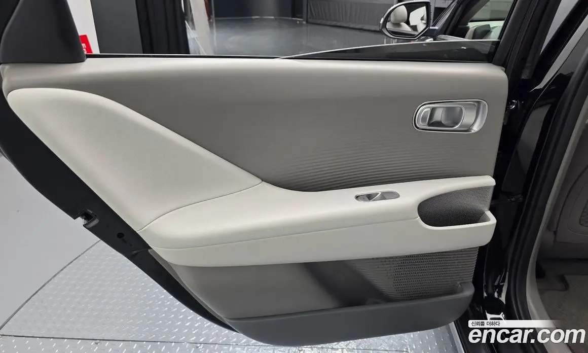 Hyundai Ioniq 6 2022 0.1 автомат (гидро), фото 14