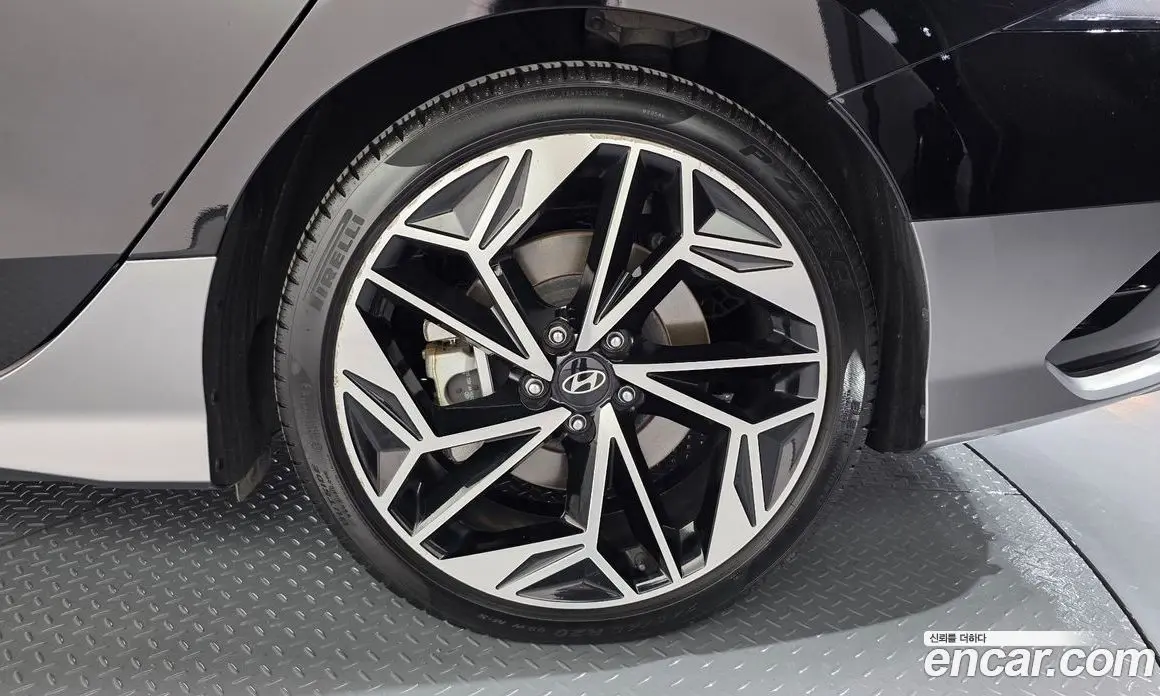 Hyundai Ioniq 6 2022 0.1 автомат (гидро), фото 6