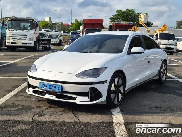 Hyundai Ioniq 6 2023 0.1 автомат (гидро), миниатюра 2