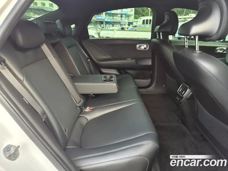 Hyundai Ioniq 6 2023 0.1 автомат (гидро), фото 10