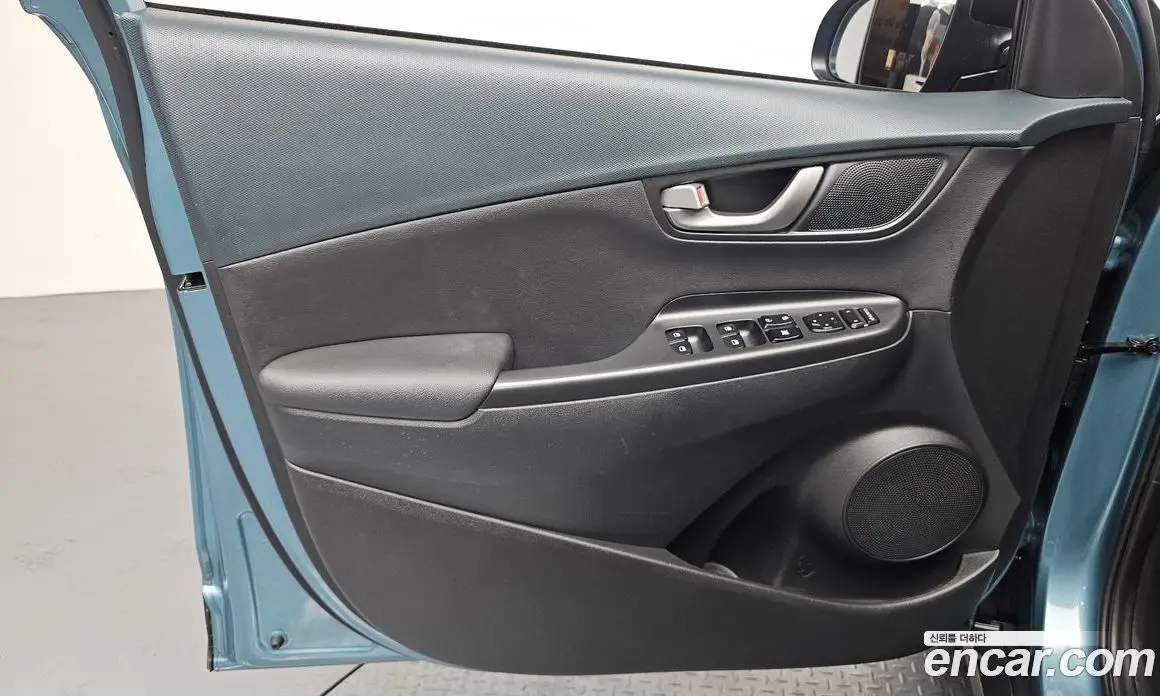 Hyundai Kona 2018 1.6 автомат (гидро), фото 14