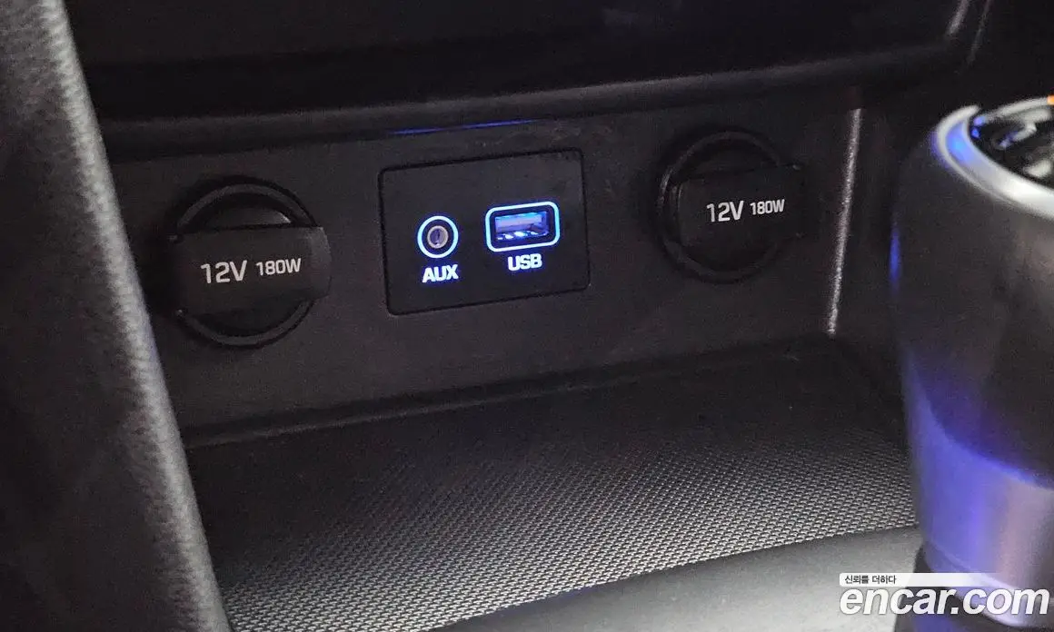 Hyundai Kona 2018 1.6 автомат (гидро), фото 29
