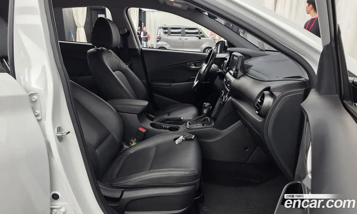 Hyundai Kona 2019 1.6 автомат (гидро), фото 17