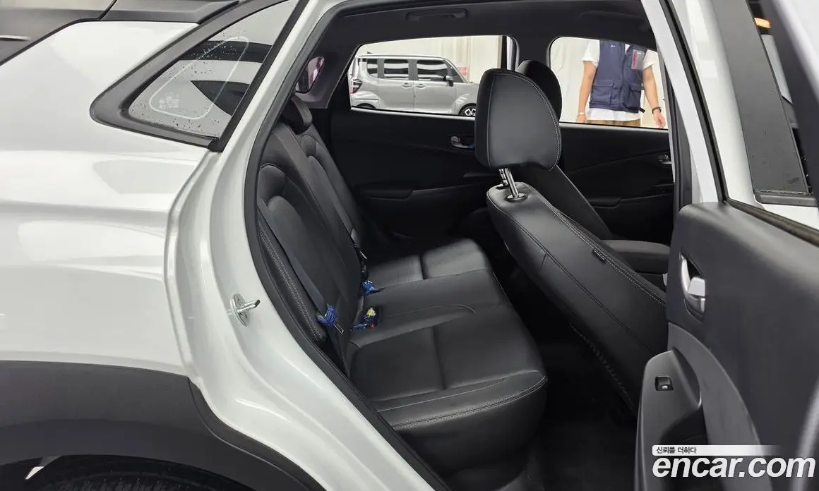 Hyundai Kona 2019 1.6 автомат (гидро), фото 18