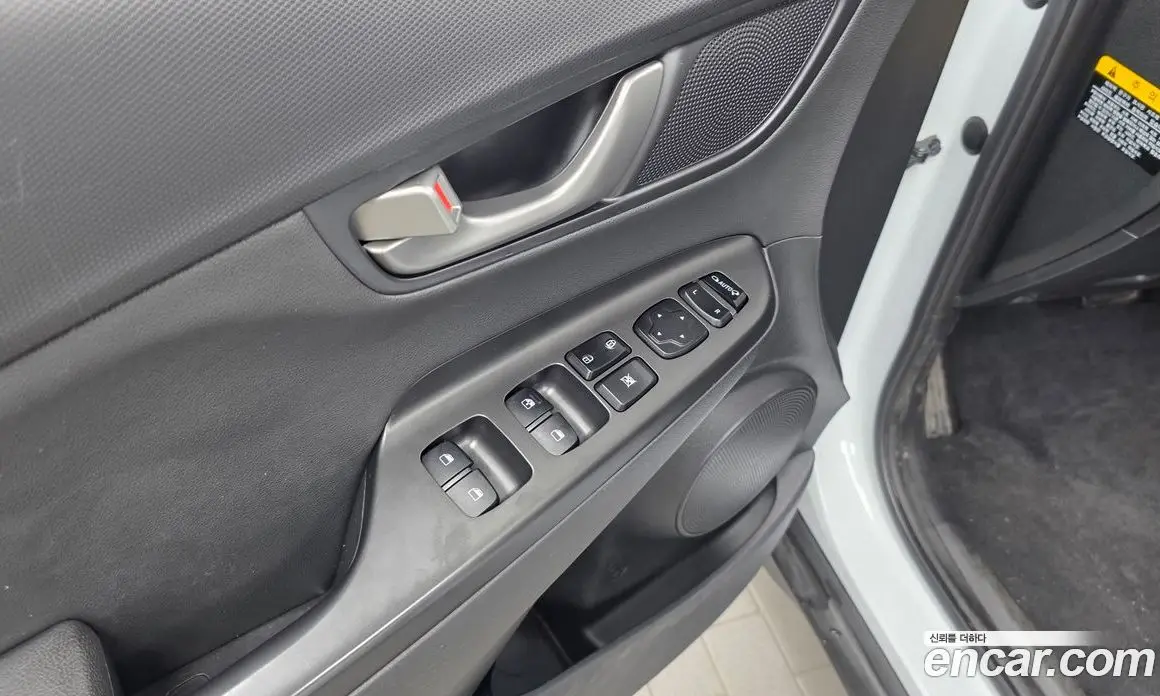 Hyundai Kona 2019 1.6 автомат (гидро), фото 31