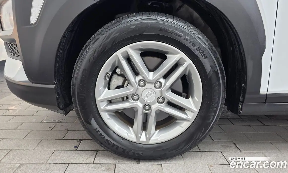 Hyundai Kona 2019 1.6 автомат (гидро), фото 5