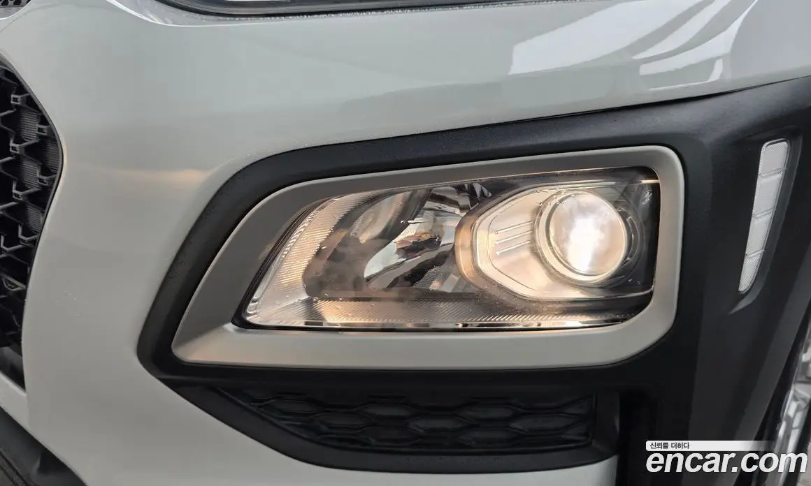Hyundai Kona 2019 1.6 автомат (гидро), фото 8