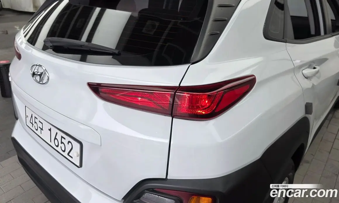 Hyundai Kona 2019 1.6 автомат (гидро), фото 9
