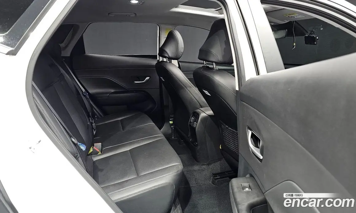 Hyundai Kona 2023 1.6 автомат (гидро), фото 18