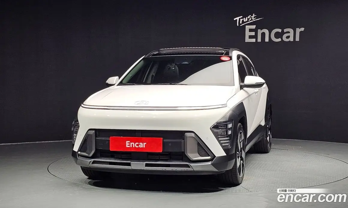 Hyundai Kona 2023 1.6 автомат (гидро), фото 3