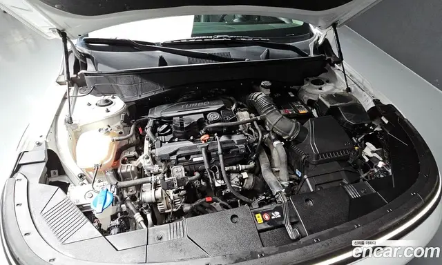 Hyundai Kona 2023 1.6 автомат (гидро), миниатюра 6