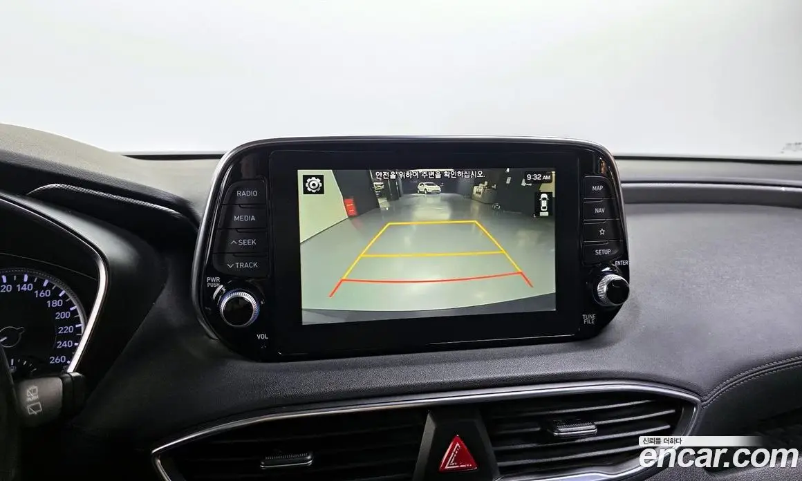 Hyundai Santa Fe 2018 2.0 автомат (гидро), фото 15