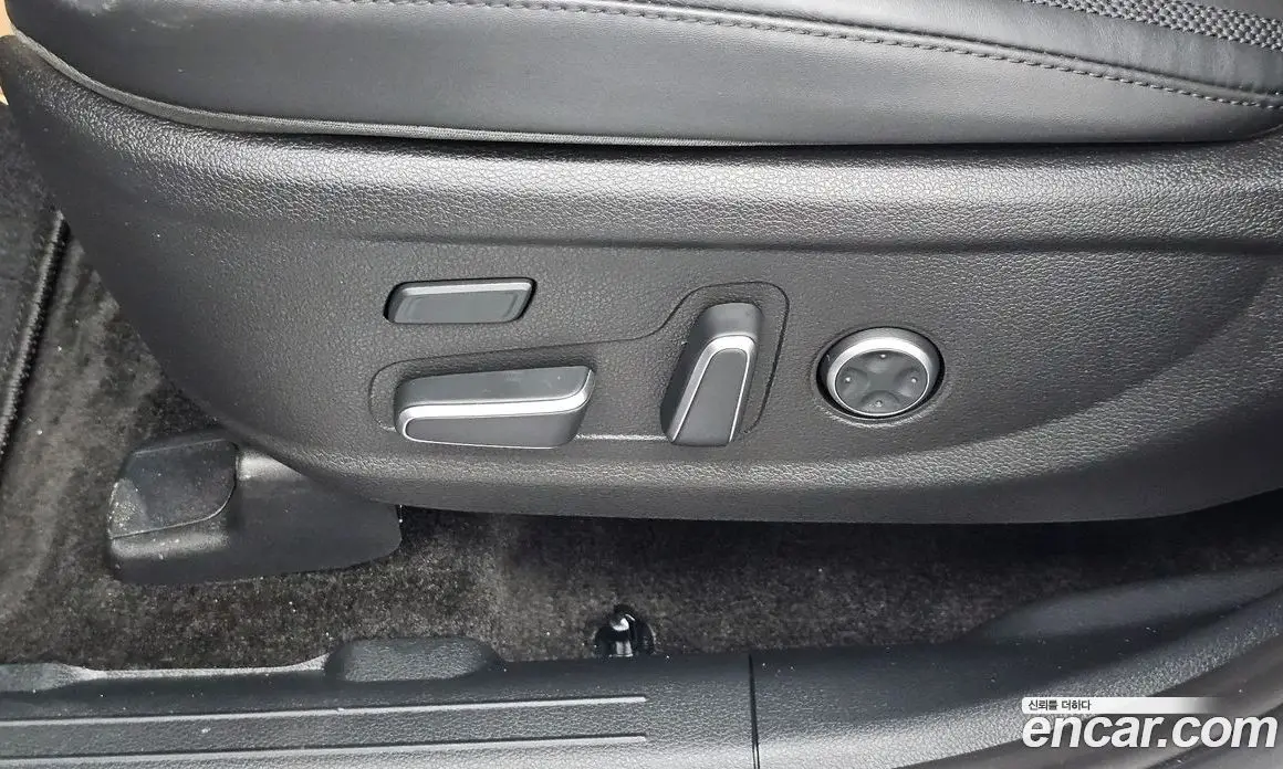 Hyundai Santa Fe 2021 1.6 автомат (гидро), фото 16