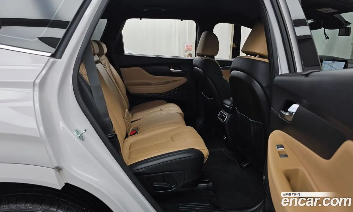 Hyundai Santa Fe 2021 1.6 автомат (гидро), фото 18