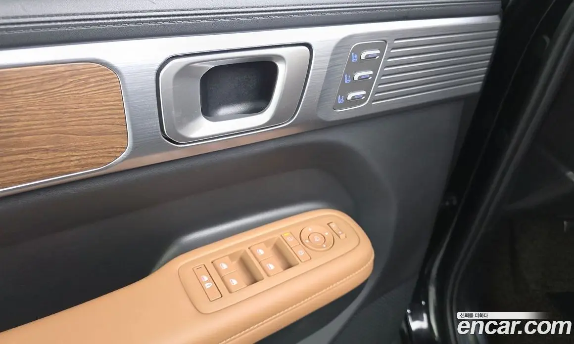 Hyundai Santa Fe 2023 1.6 автомат (гидро), фото 29