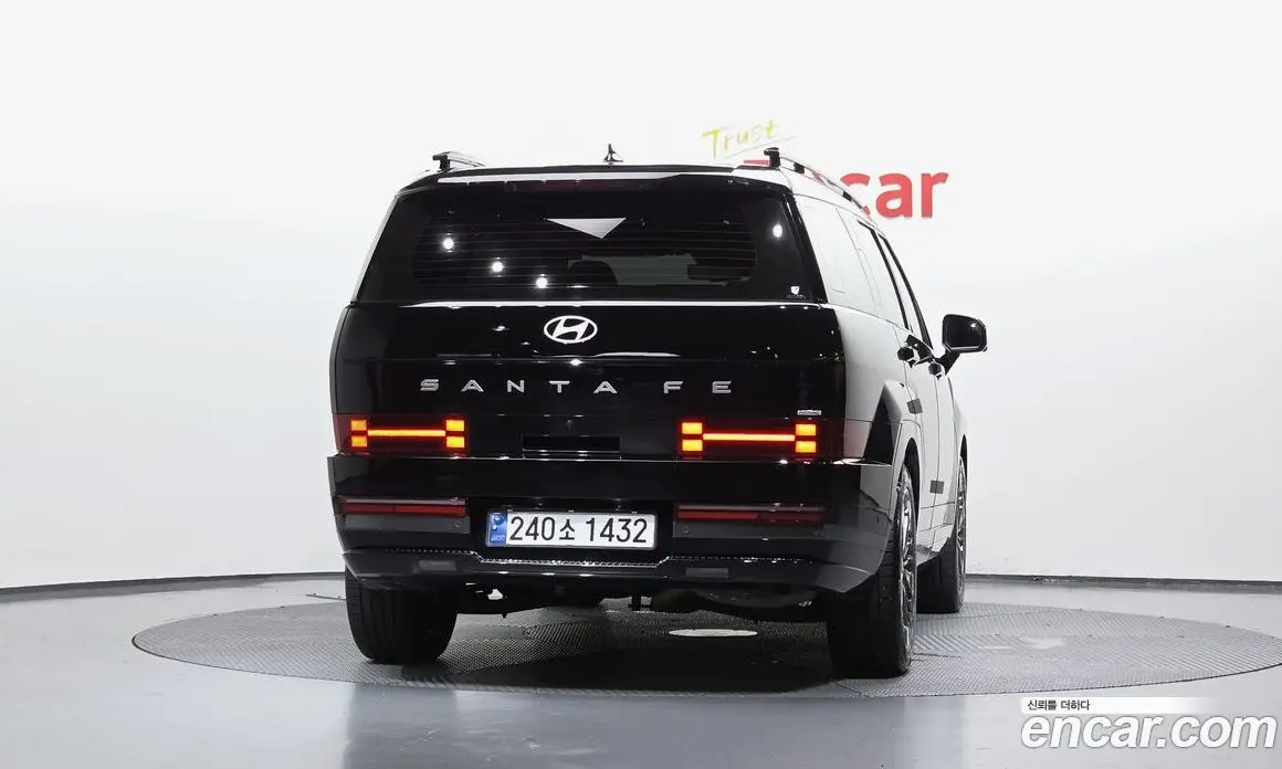 Hyundai Santa Fe 2023 1.6 автомат (гидро), фото 4