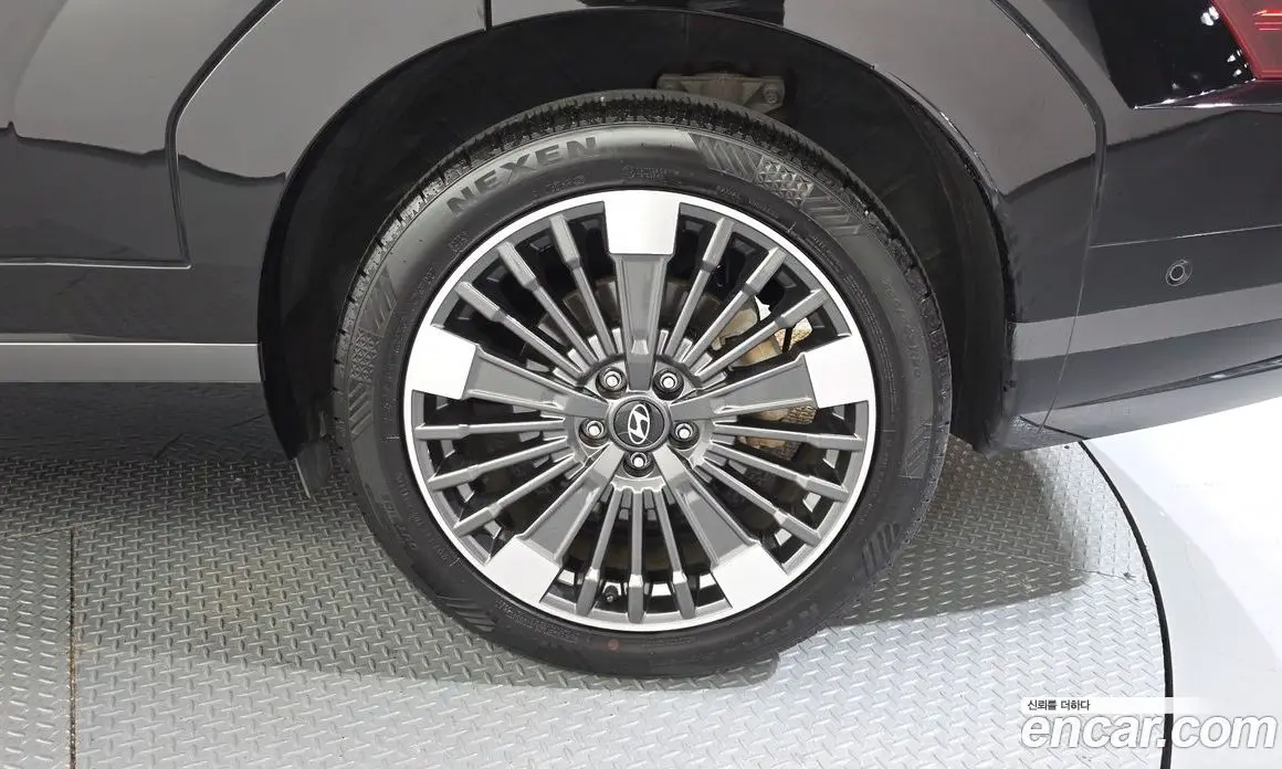 Hyundai Santa Fe 2023 1.6 автомат (гидро), фото 7