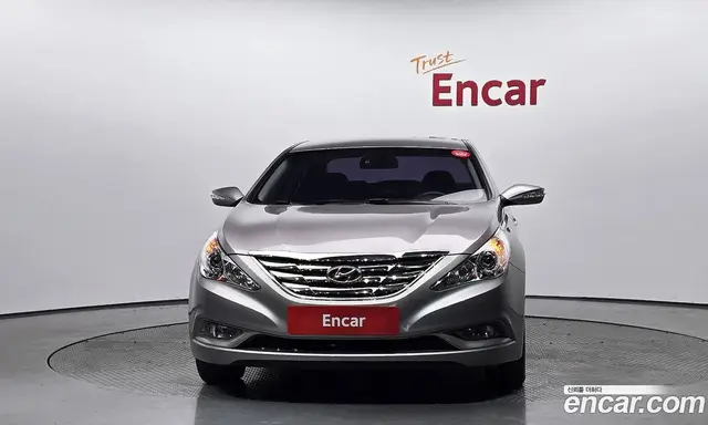 Hyundai Sonata 2011 2.0 автомат (гидро), миниатюра 3 Hyundai Sonata 2011 2.0 автомат (гидро), миниатюра 3