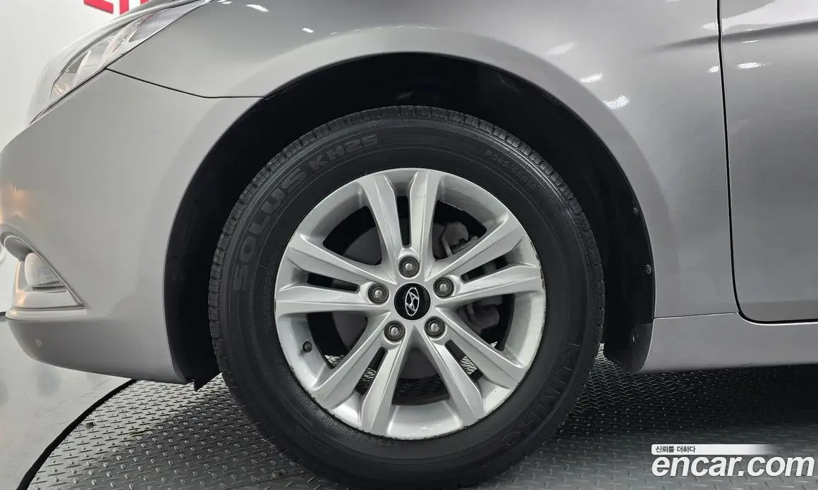 Hyundai Sonata 2011 2.0 автомат (гидро), фото 5 Hyundai Sonata 2011 2.0 автомат (гидро), фото 5