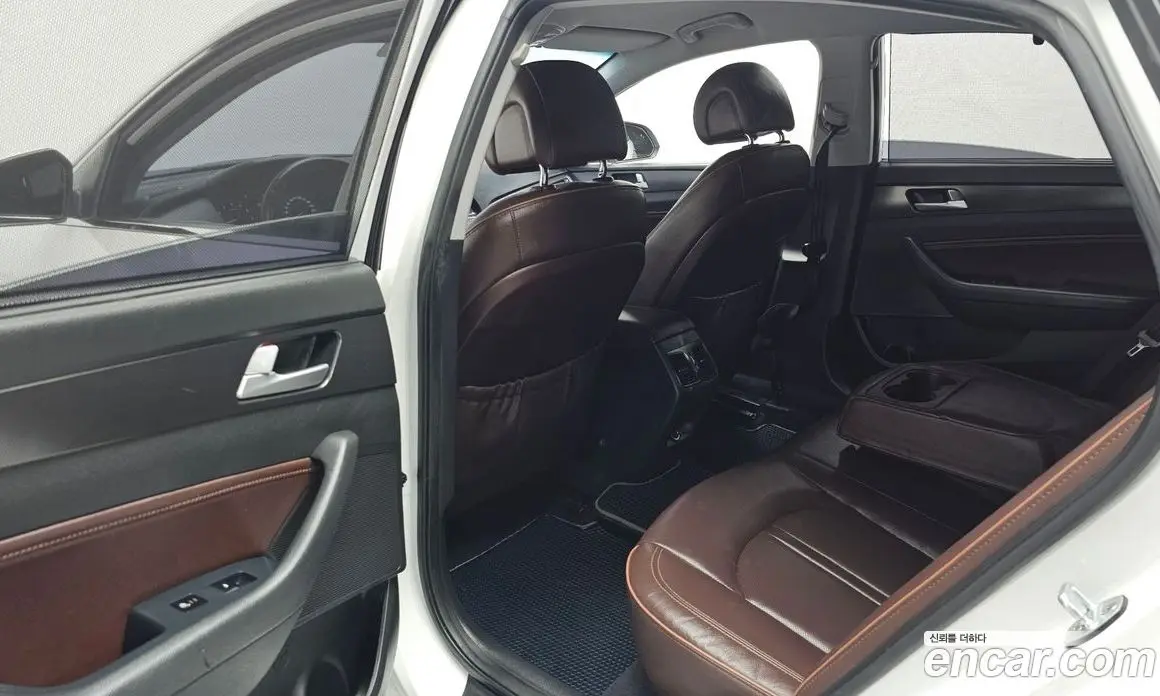 Hyundai Sonata 2016 2.0 автомат (гидро), фото 16
