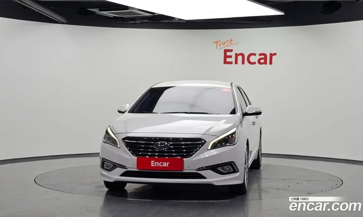 Hyundai Sonata 2016 2.0 автомат (гидро), фото 3