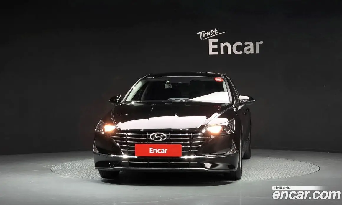 Hyundai Sonata 2019 2.0 автомат (гидро), фото 3