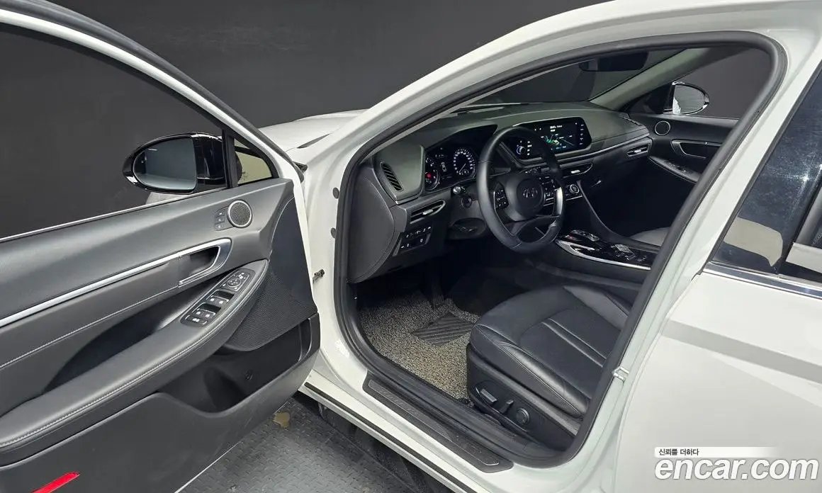 Hyundai Sonata 2021 2.0 автомат (гидро), фото 16