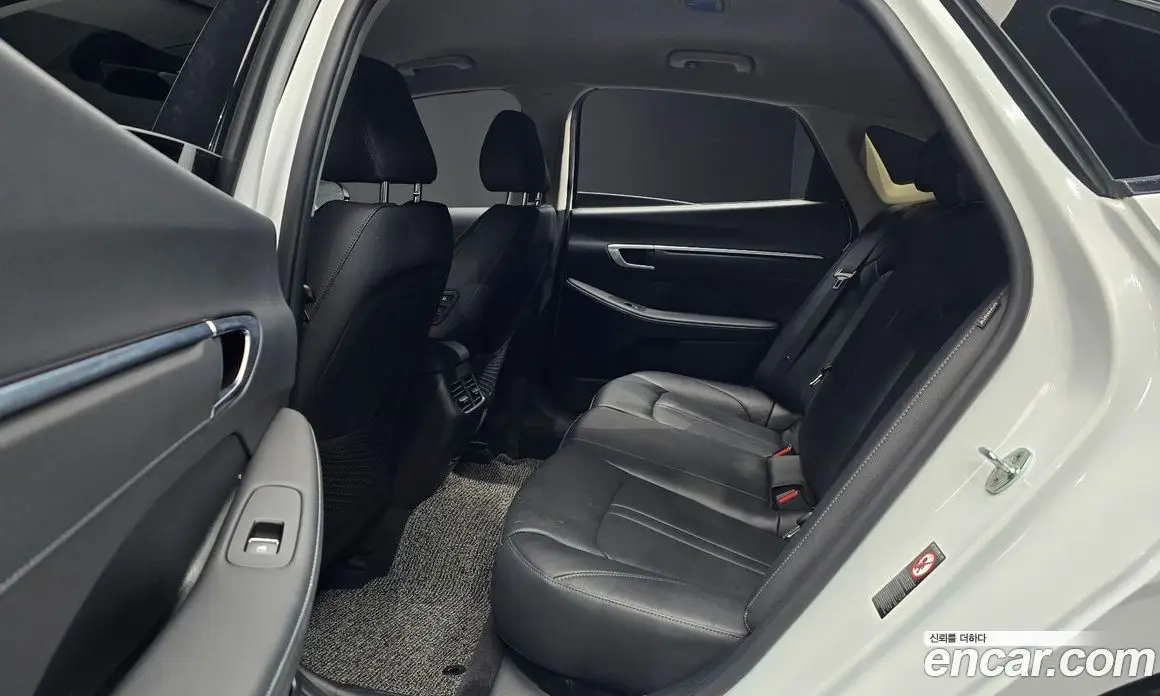 Hyundai Sonata 2021 2.0 автомат (гидро), фото 17