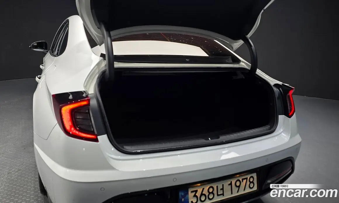 Hyundai Sonata 2021 2.0 автомат (гидро), фото 24