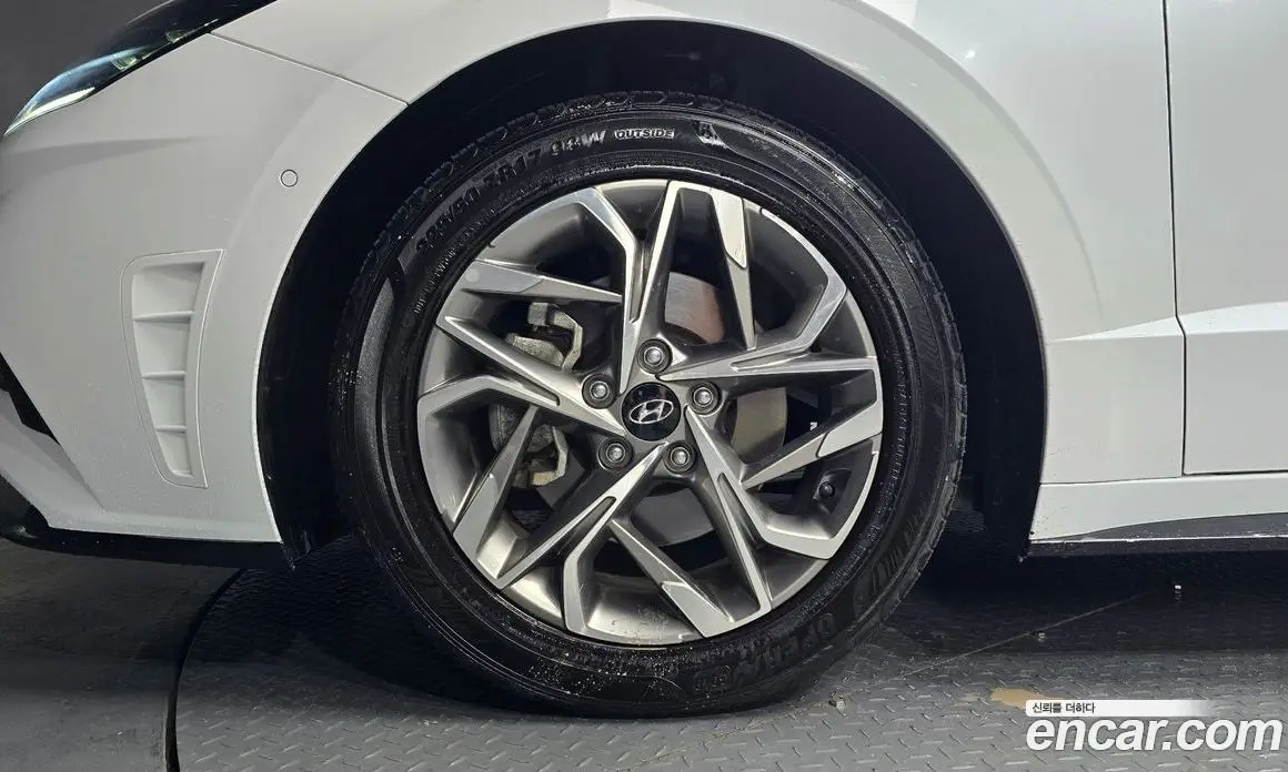 Hyundai Sonata 2021 2.0 автомат (гидро), фото 4