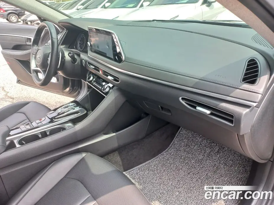 Hyundai Sonata 2022 2.0 автомат (гидро), фото 12