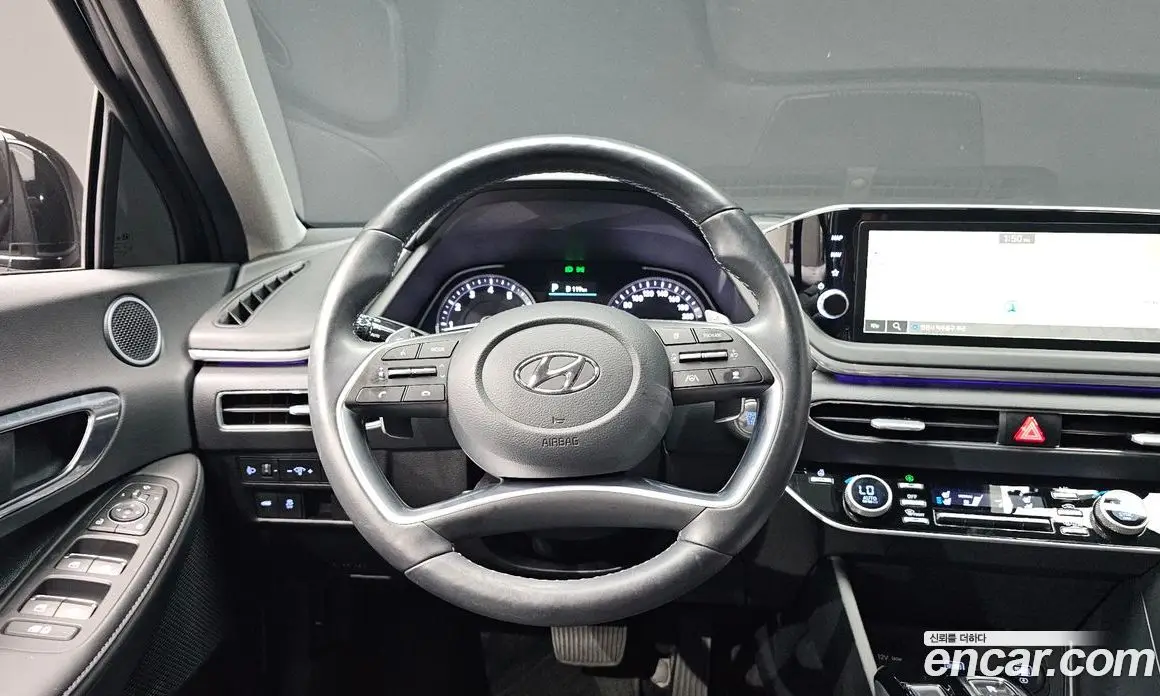 Hyundai Sonata 2022 2.0 автомат (гидро), фото 13