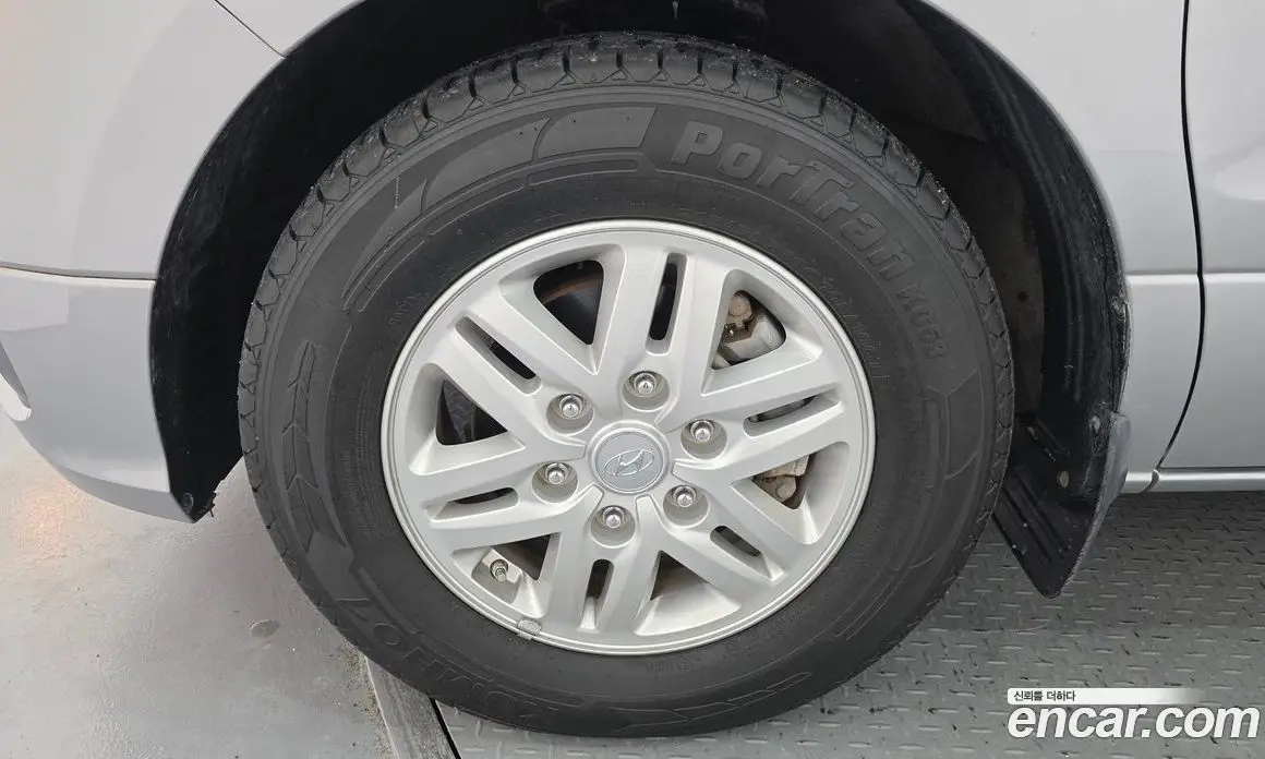 Hyundai Starex 2018 2.5 механика, фото 5