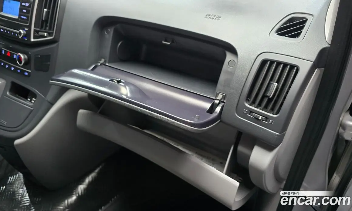 Hyundai Starex 2019 2.5 автомат (гидро), фото 20