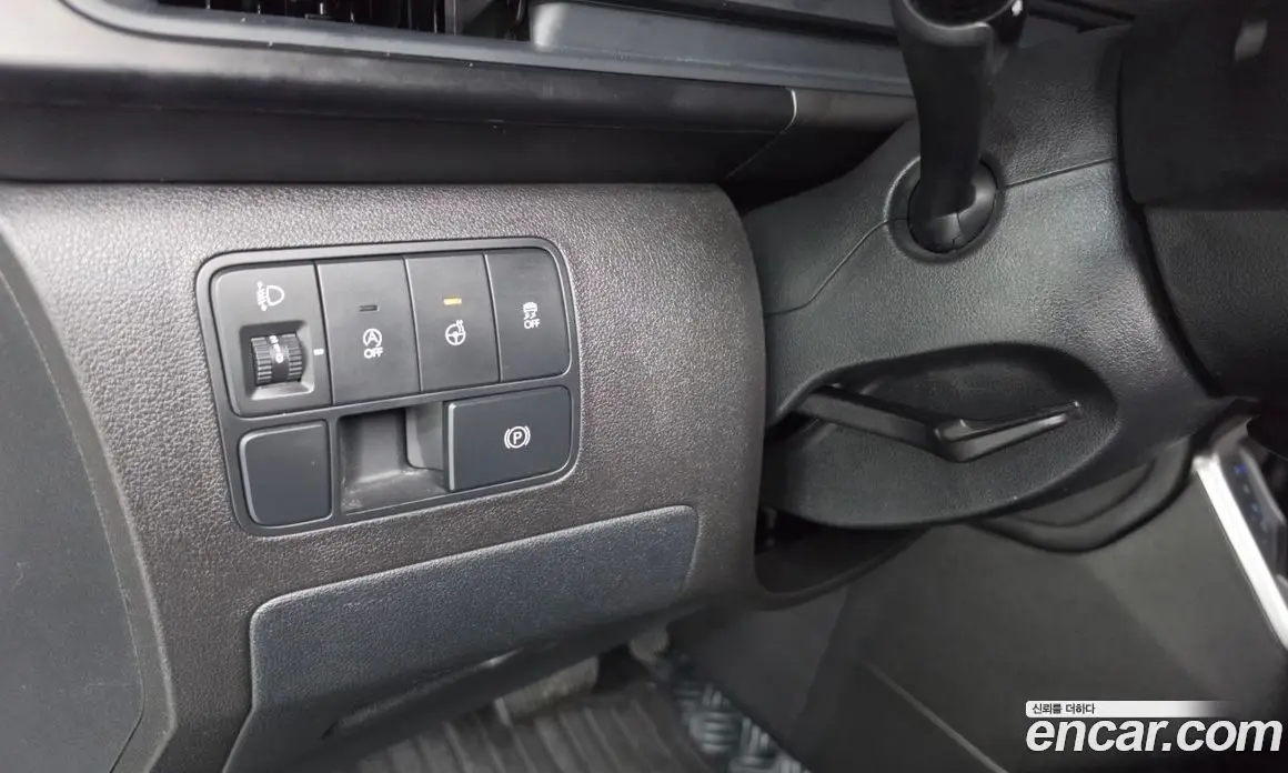 Hyundai Staria 2023 2.2 автомат (гидро), фото 20