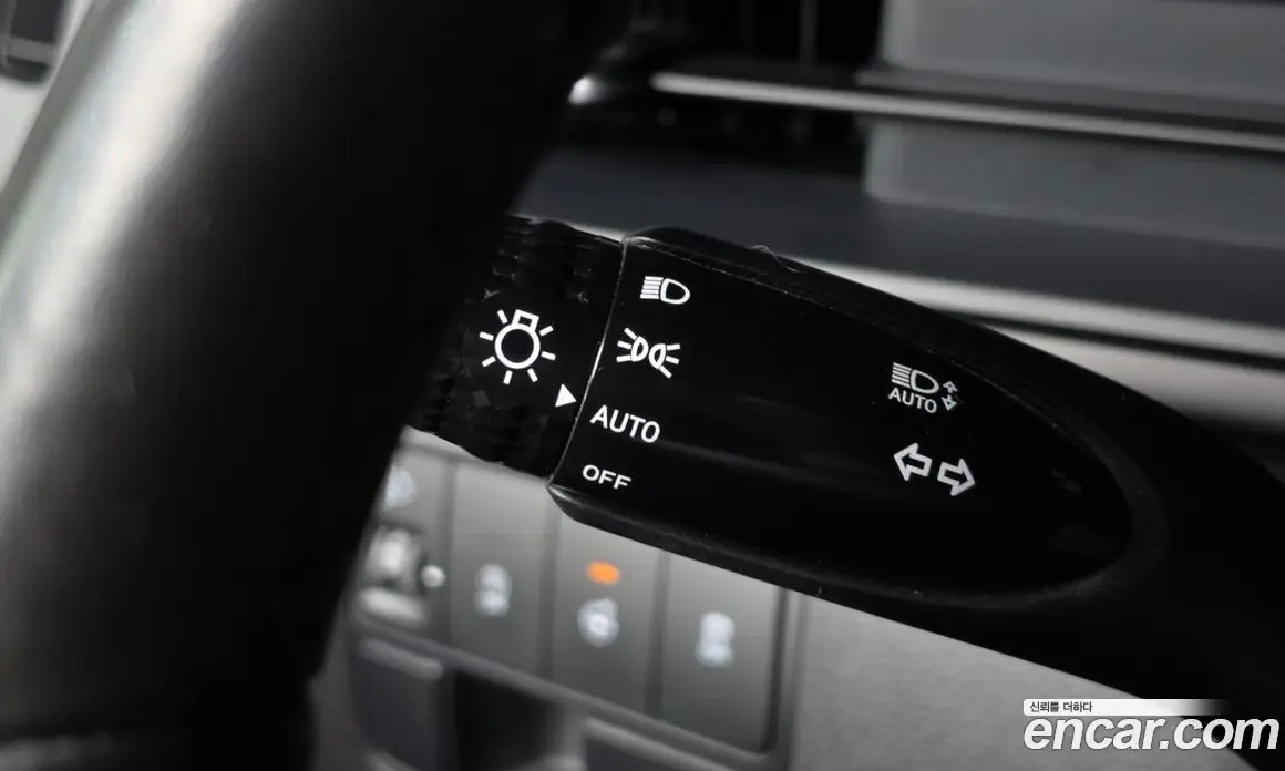 Hyundai Staria 2023 2.2 автомат (гидро), фото 21