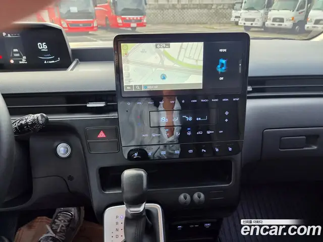 Hyundai Staria 2024 3.5 автомат (гидро), миниатюра 12