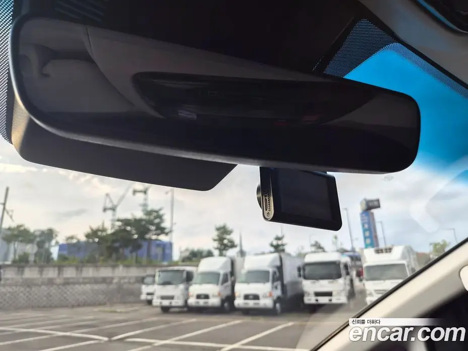 Hyundai Staria 2024 3.5 автомат (гидро), фото 16