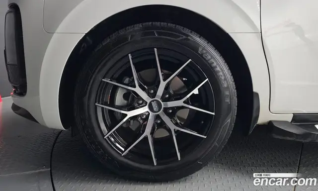Hyundai Staria 2025 2.2 автомат (гидро), миниатюра 5