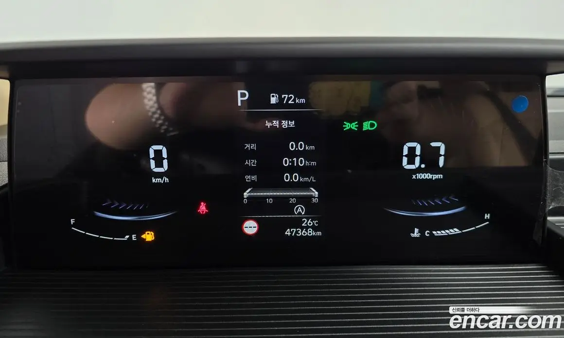 Hyundai Staria 2025 2.2 автомат (гидро), фото 11