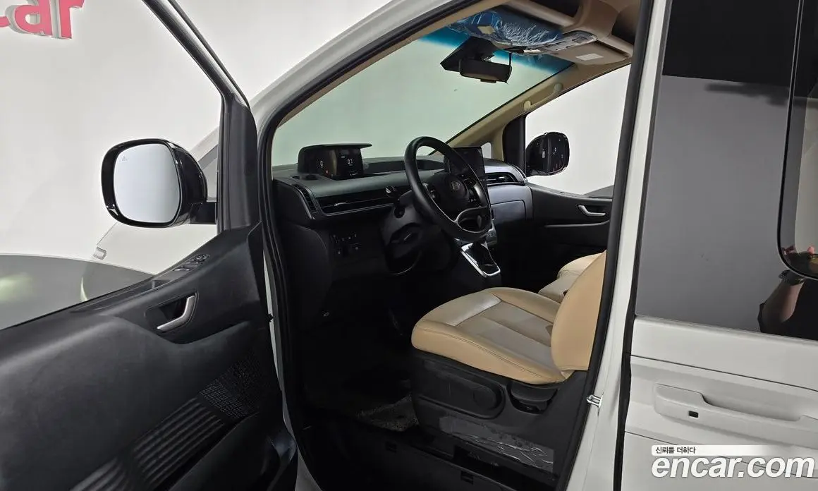 Hyundai Staria 2025 2.2 автомат (гидро), фото 13