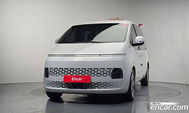 Hyundai Staria 2025 2.2 автомат (гидро), миниатюра 3