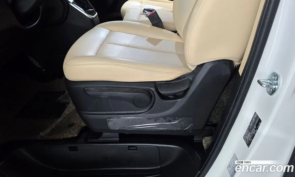 Hyundai Staria 2025 2.2 автомат (гидро), фото 30