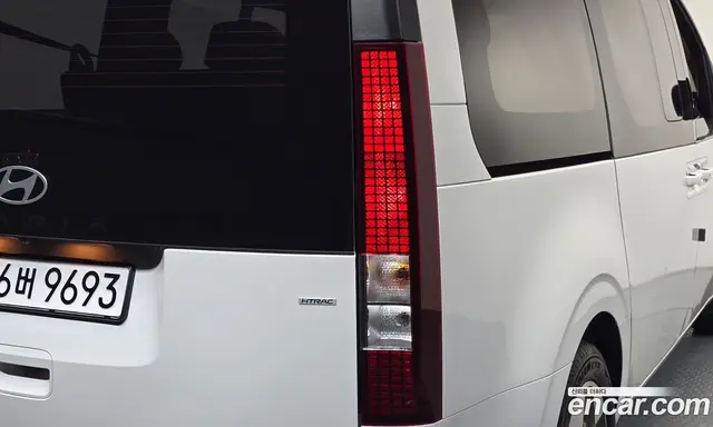Hyundai Staria 2025 2.2 автомат (гидро), миниатюра 9