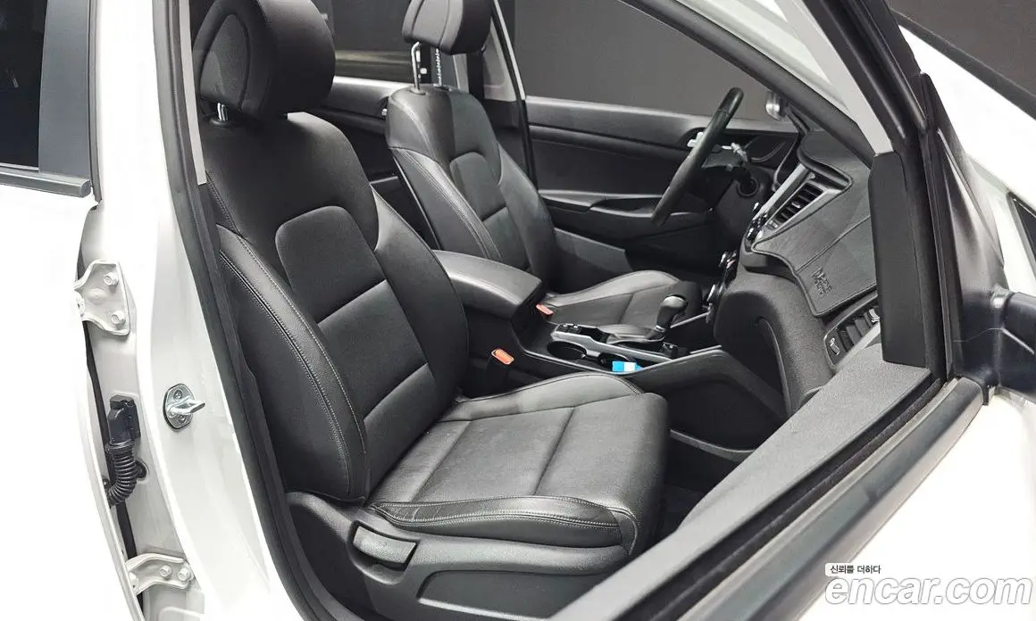 Hyundai Tucson 2017 1.6 автомат (гидро), фото 12