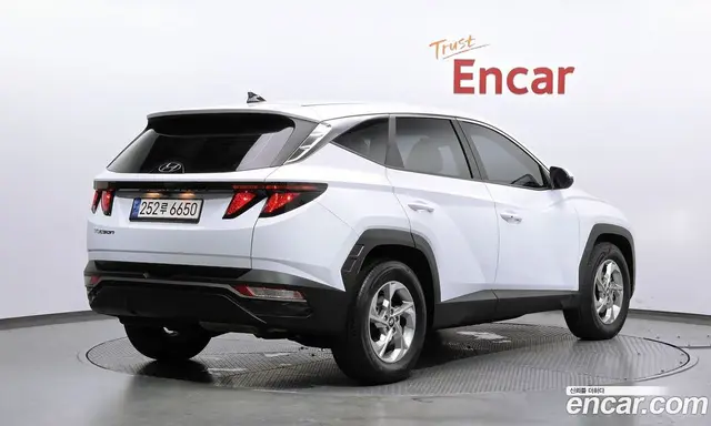 Hyundai Tucson 2022 2.0 автомат (гидро), миниатюра 2