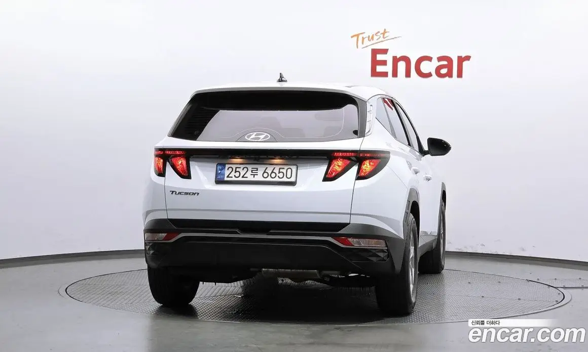 Hyundai Tucson 2022 2.0 автомат (гидро), фото 4
