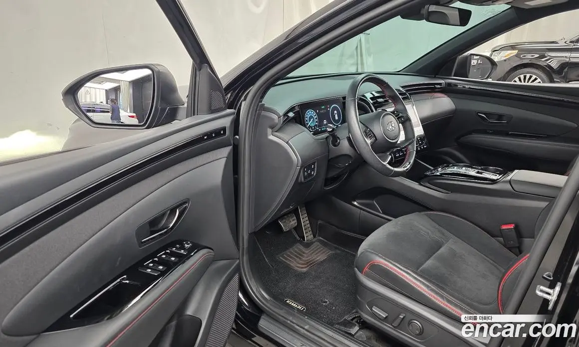 Hyundai Tucson 2022 1.6 автомат (гидро), фото 13